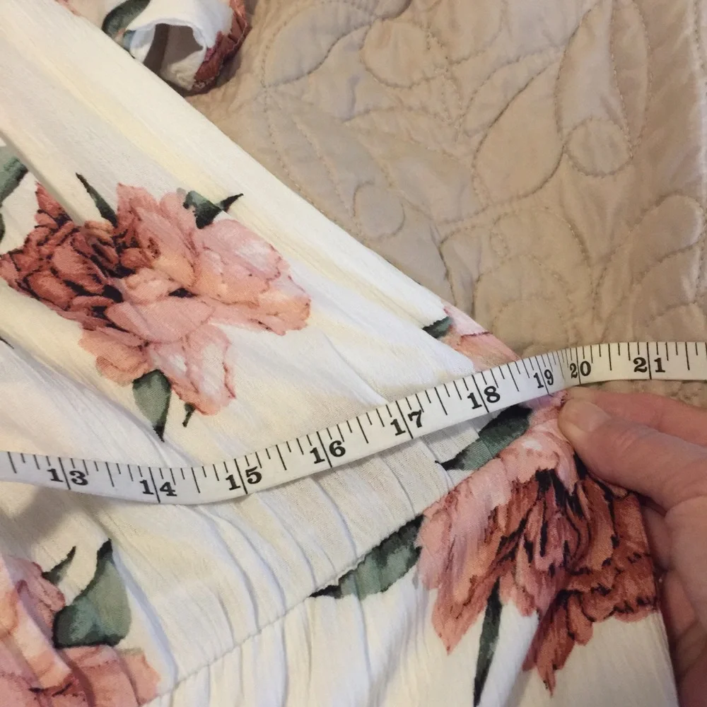 Everly Anthropologie Flowy Pink Floral Off Shoulder Wide Leg Cropped Jumpsuit M